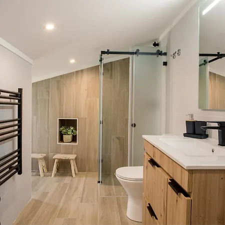Joivy Modern 3br House With Spacious Front Yard Hébergement de vacances