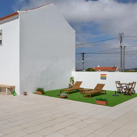 Joivy Modern 3br House With Spacious Front Yard *